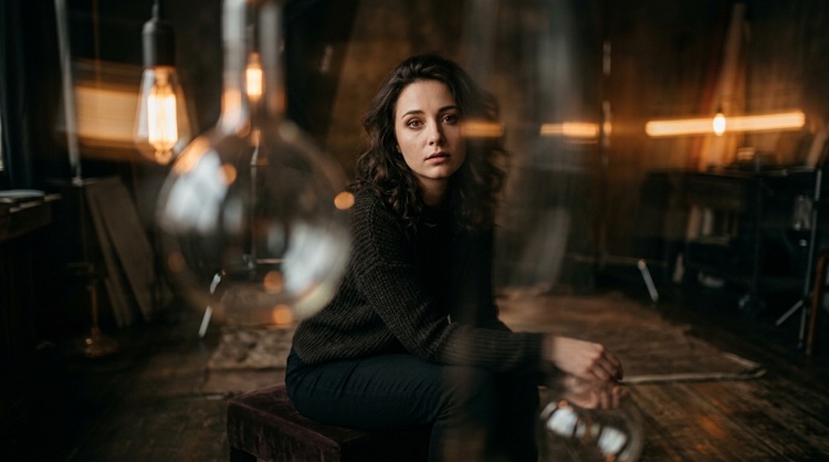 Studio Blur Techniques and Visual Storytelling: Enhancing Narrative with Focus and Motion